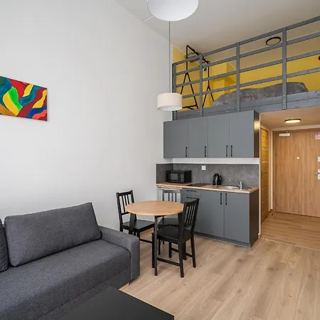 Rentplanet - Zarembowicza Ii Apartment