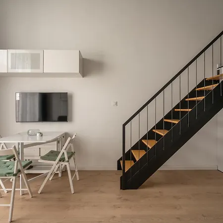 Rentplanet - Zarembowicza Ii Apartment
