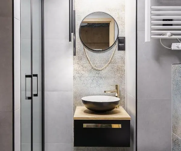 Rentplanet - Zarembowicza Ii Apartman *